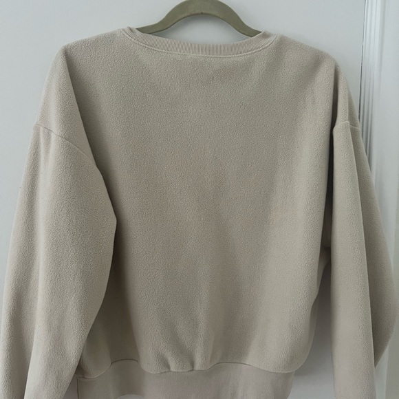 Old Navy Cream Button-Up Top - Picture 3 of 3